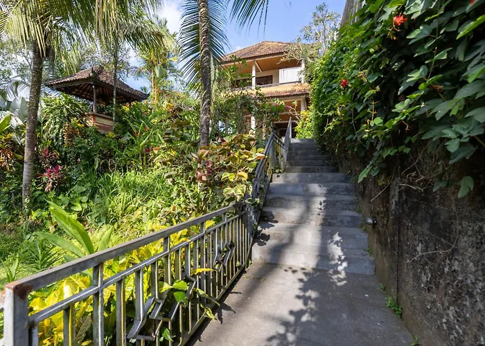 Uma Capung Mas Resort 2*