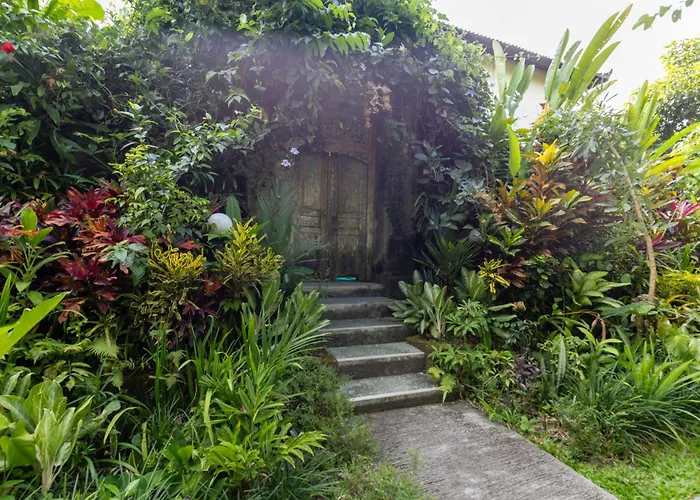 Uma Capung Mas Resort