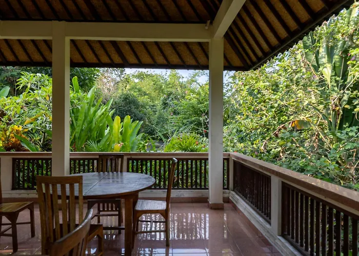 Uma Capung Mas Resort 2*