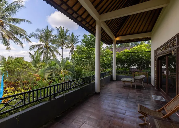 Uma Capung Mas Resort 2*